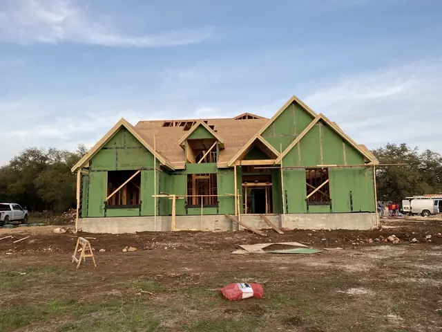 Model Home: Construction photo 4
